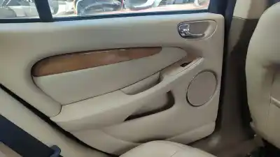 Veículo de Sucata jaguar x-type wagon 2.0 d classic do ano 2001 alimentado d/6g