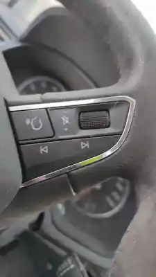 Veículo de Sucata seat arona fr do ano 2018 alimentado dkr