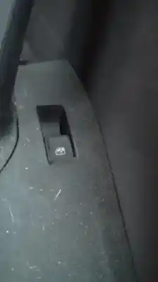 Veículo de Sucata seat arona fr do ano 2018 alimentado dkr