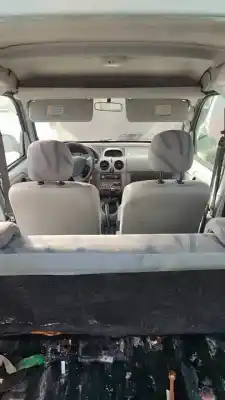 Здавання транспортного засобу renault kangoo (f/kc0) alize року 2001 потужний f9q782