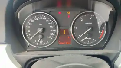 Veículo de Sucata bmw serie 3 coupe (e92) 330d do ano 2001 alimentado 306d3