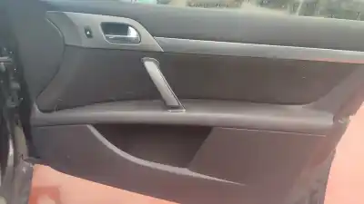 Veículo de Sucata peugeot 407 sw premium do ano 2001 alimentado rhr