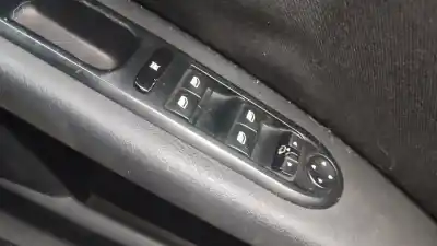 Veículo de Sucata peugeot 407 sw premium do ano 2001 alimentado rhr