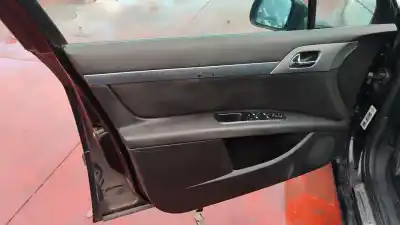 Veículo de Sucata peugeot 407 sw premium do ano 2001 alimentado rhr