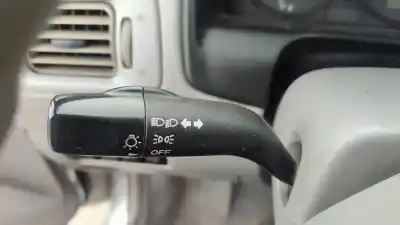 Veículo de Sucata mazda premacy (cp) td active do ano 2001 alimentado rf