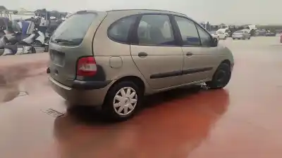 Veicolo di demolizione renault scénic i monospace (ja0/1_, fa0_) 1.9 dti (ja1u) dell'anno 2001 alimentato f9q