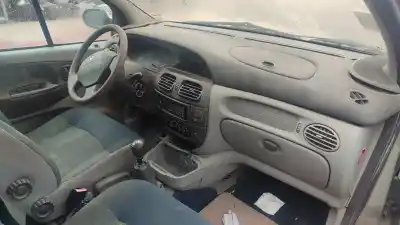 Veicolo di demolizione renault scénic i monospace (ja0/1_, fa0_) 1.9 dti (ja1u) dell'anno 2001 alimentato f9q
