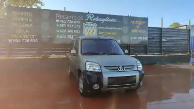 Sloopvoertuig PEUGEOT PARTNER (S2) Combi Plus van het jaar 2001 aangedreven 9HXDV6ATED4