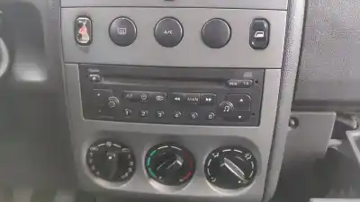 Veicolo di demolizione peugeot partner (s2) combi plus dell'anno 2001 alimentato 9hxdv6ated4