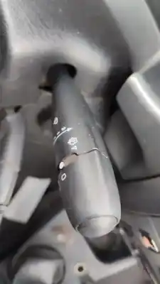 Veicolo di demolizione peugeot partner (s2) combi plus dell'anno 2001 alimentato 9hxdv6ated4