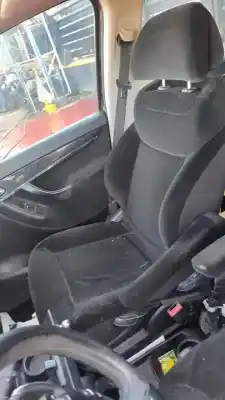 Vehicul casat citroen c4 picasso avatar al anului 2010 alimentat rhj