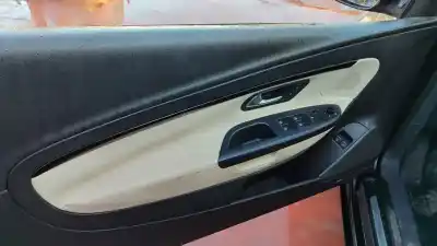 Veículo de Sucata volkswagen eos (1f7) 2.0 tdi do ano 2001 alimentado bmm