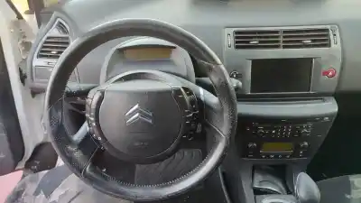 Sloopvoertuig citroen c4 berlina collection van het jaar 2001 aangedreven 9hy