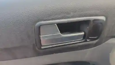 Veículo de Sucata ford focus berlina (cap) ambiente (d) do ano 2001 alimentado q8da