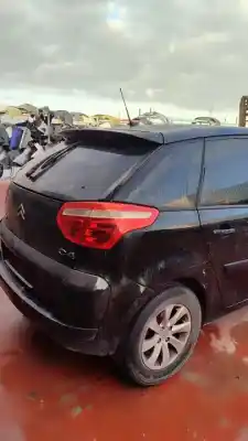 Vehicul casat citroen c4 picasso exclusive al anului 2001 alimentat d-rhj