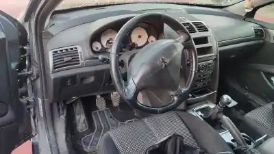 Veículo de Sucata peugeot 407 sw sport do ano 2001 alimentado rhr