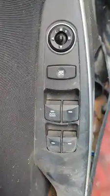 Veicolo di demolizione hyundai                                            i30 (gd)                                                                                                                                                                                                                                                   essence                                                                                                                                                                                                                                                    dell'anno 2001 alimentato g4lc