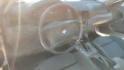 Veículo de Sucata bmw serie 3 berlina (e46) 320d do ano 2001 alimentado 204d1