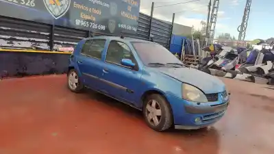 Утилизация автомобиля RENAULT CLIO II FASE II (B/CB0) Base Authentique 75 CV / 55 KW года 2001 питание G/ D4F B7