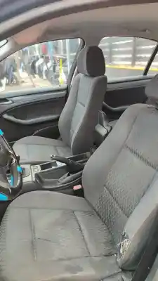 Veículo de Sucata bmw serie 3 berlina (e46) 320d do ano 2001 alimentado 204d1