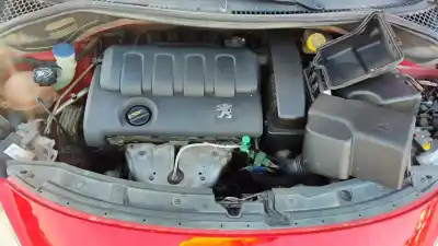 Vehicul casat peugeot 207 sport al anului 2001 alimentat kfu