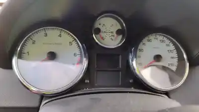 Vehicul casat peugeot 207 sport al anului 2001 alimentat kfu