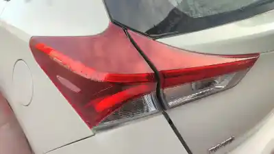 Veículo de Sucata toyota auris hybrid active do ano 2016 alimentado 2zr