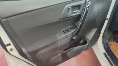 Veículo de Sucata toyota auris hybrid active do ano 2016 alimentado 2zr