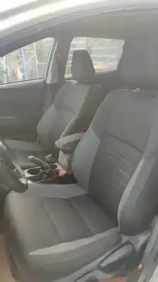 Veículo de Sucata toyota auris hybrid active do ano 2016 alimentado 2zr