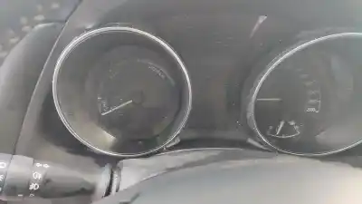 Veículo de Sucata toyota auris hybrid active do ano 2016 alimentado 2zr