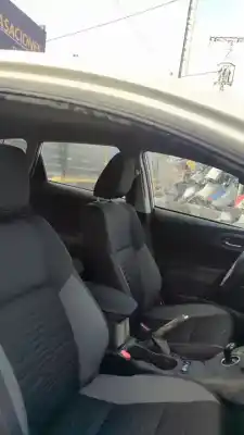 Veículo de Sucata toyota auris hybrid active do ano 2016 alimentado 2zr