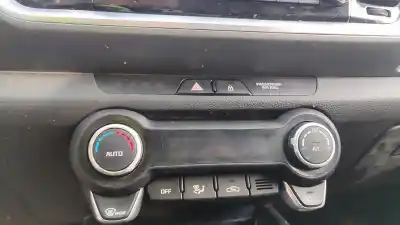 Scrapping Vehicle kia stonic (ybcuv) black edition of the year 2020 powered g3lf