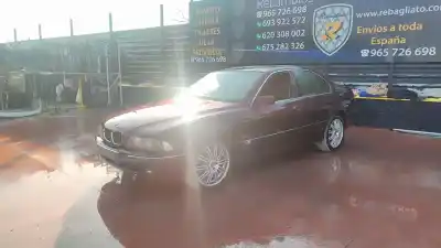 Veículo de Sucata bmw serie 5 berlina (e39) 525tds do ano 1998 alimentado 256t1