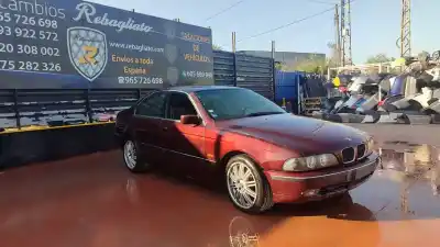 Veículo de Sucata bmw serie 5 berlina (e39) 525tds do ano 1998 alimentado 256t1