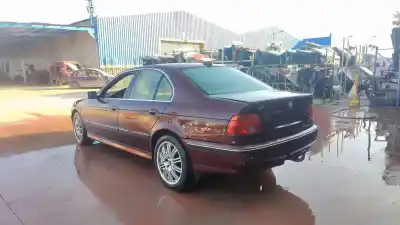Veículo de Sucata bmw serie 5 berlina (e39) 525tds do ano 1998 alimentado 256t1