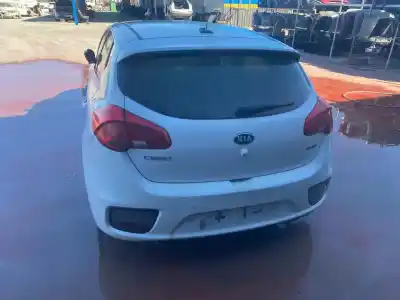 Veículo de Sucata kia cee´d concept 99 cv / 73 kw do ano 2016 alimentado g4lc