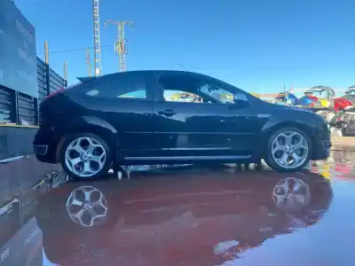 Veículo de Sucata ford focus berlina (cap) st racing orange do ano 2001 alimentado hyda