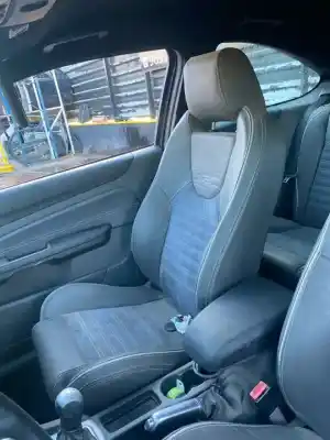 Veículo de Sucata ford focus berlina (cap) st racing orange do ano 2001 alimentado hyda