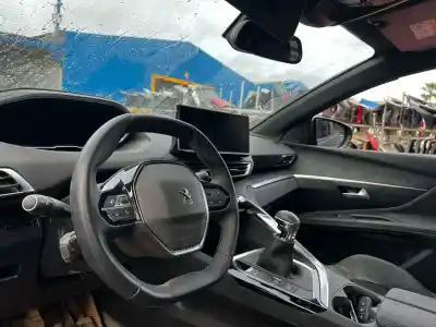 Veicolo di demolizione peugeot 3008 active dell'anno 2023 alimentato hn05