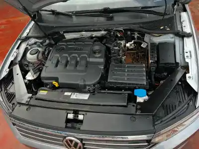 Veículo de Sucata volkswagen passat lim. (3g2) advance bmt do ano 2017 alimentado dfgc