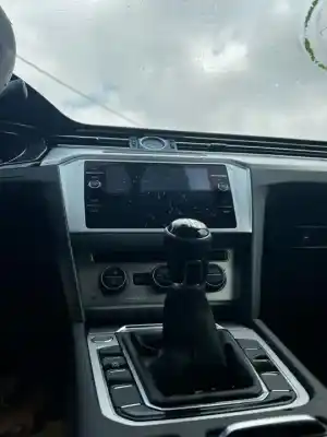 Veículo de Sucata volkswagen passat lim. (3g2) advance bmt do ano 2017 alimentado dfgc