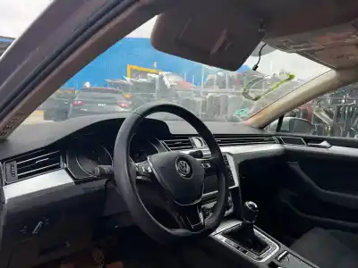 Veículo de Sucata volkswagen passat lim. (3g2) advance bmt do ano 2017 alimentado dfgc