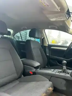 Veículo de Sucata volkswagen passat lim. (3g2) advance bmt do ano 2017 alimentado dfgc