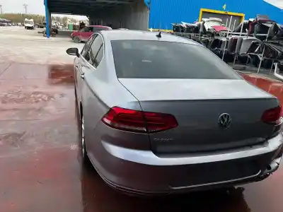 Veículo de Sucata volkswagen passat lim. (3g2) advance bmt do ano 2017 alimentado dfgc