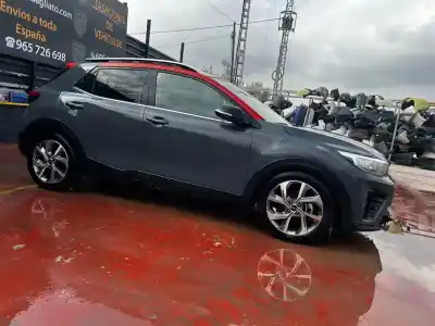 Scrapping Vehicle kia stonic (ybcuv) black edition of the year 2019 powered g3lf