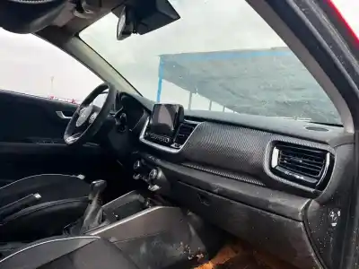 Scrapping Vehicle kia stonic (ybcuv) black edition of the year 2019 powered g3lf