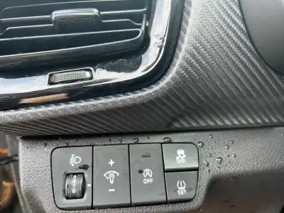 Scrapping Vehicle kia stonic (ybcuv) black edition of the year 2019 powered g3lf