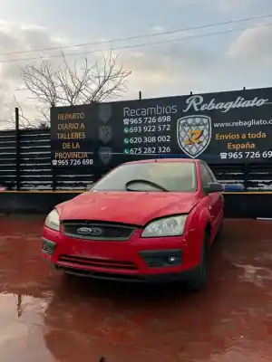 Veículo de Sucata ford focus berlina (cap) ambiente (d) do ano 2001 alimentado hhda