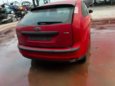 Veículo de Sucata ford focus berlina (cap) ambiente (d) do ano 2001 alimentado hhda