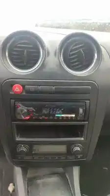 Veículo de Sucata seat ibiza (6l1) fresh do ano 2001 alimentado 